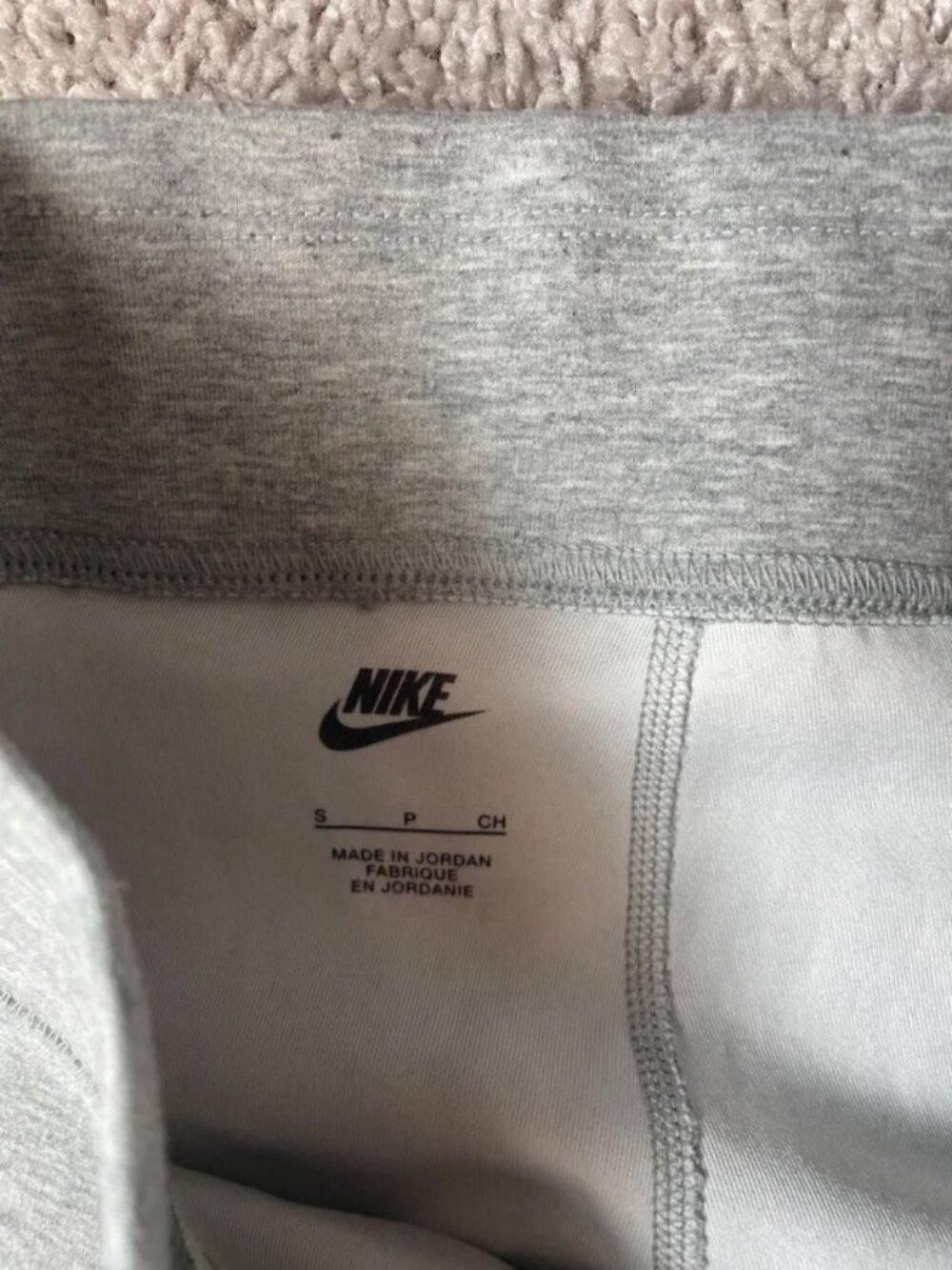 Nike 7/8 Grey Leggings - Picture 4 of 4
